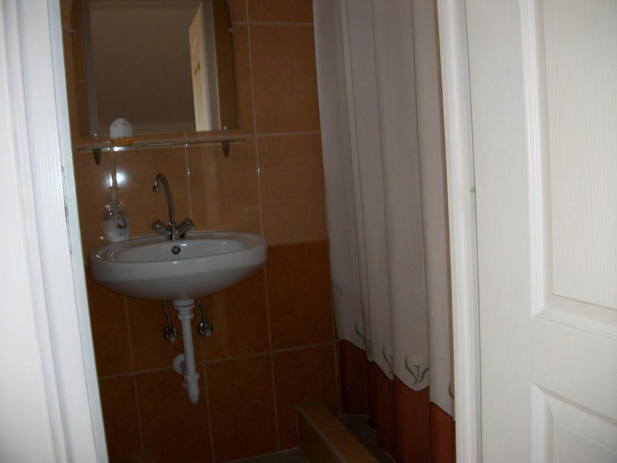 Éden Vendégház Miskolc Esterno foto