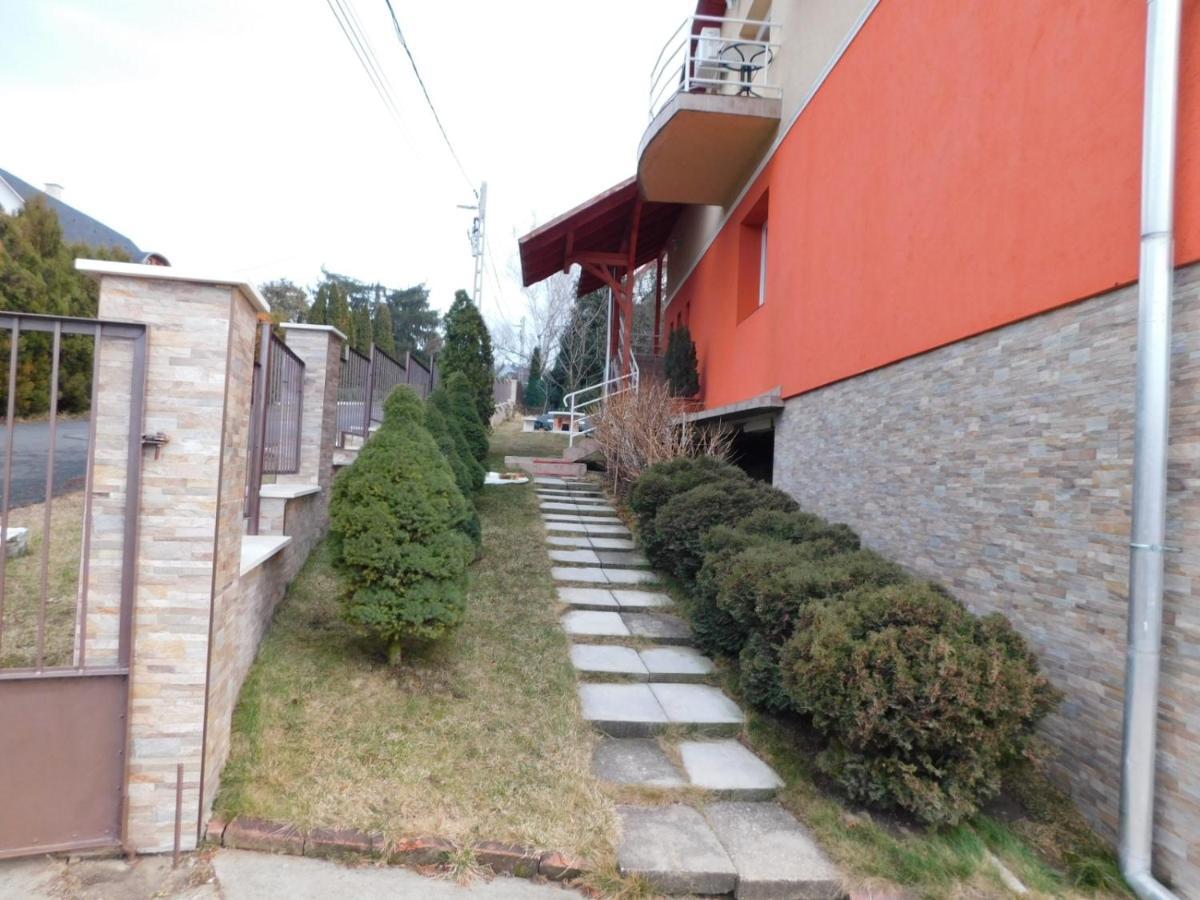 Éden Vendégház Miskolc Esterno foto