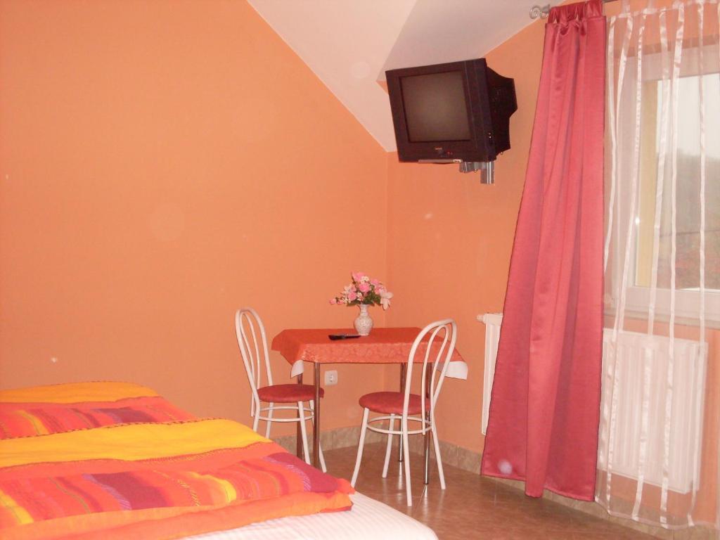 Éden Vendégház Miskolc Camera foto