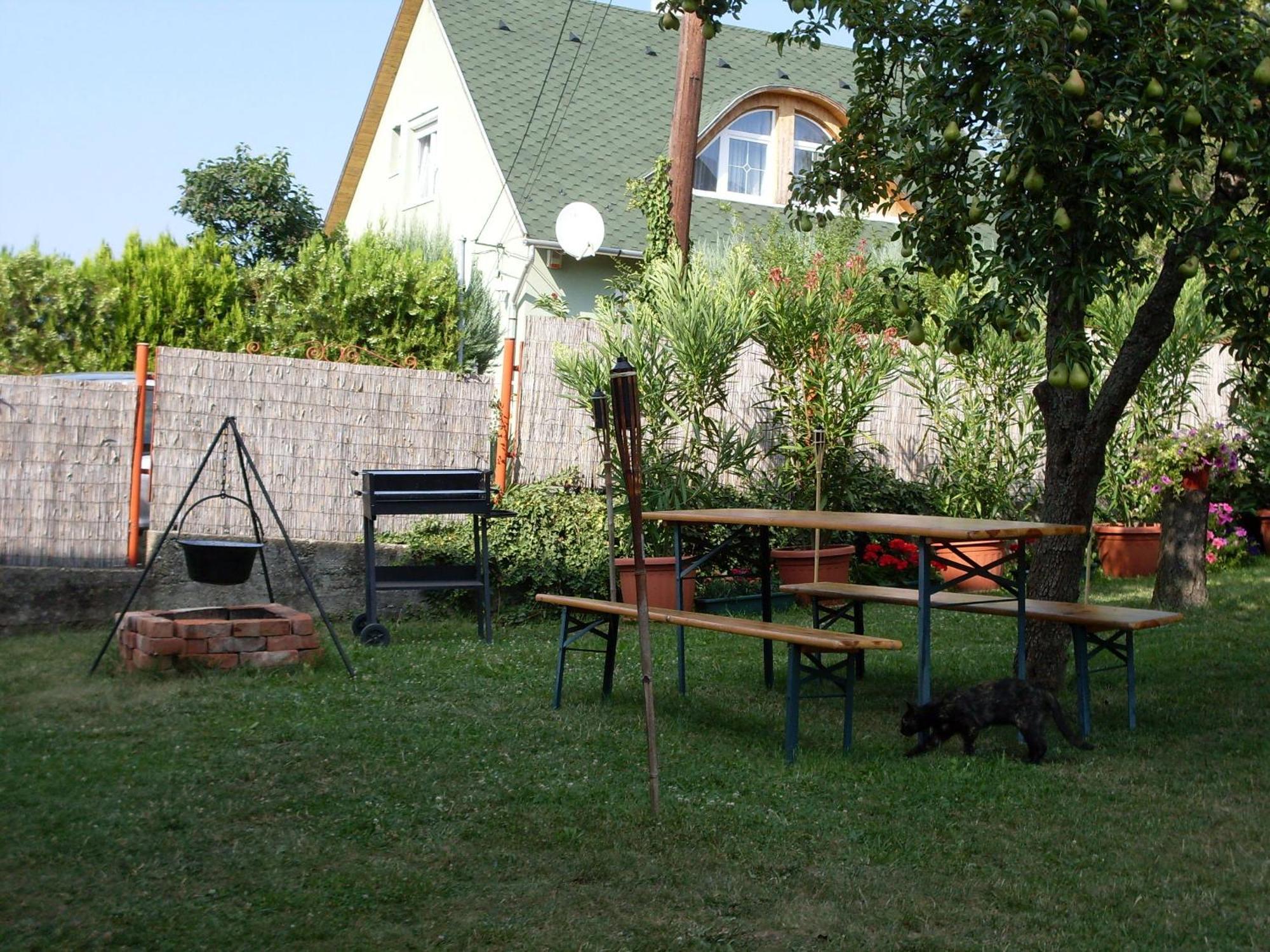 Éden Vendégház Miskolc Esterno foto